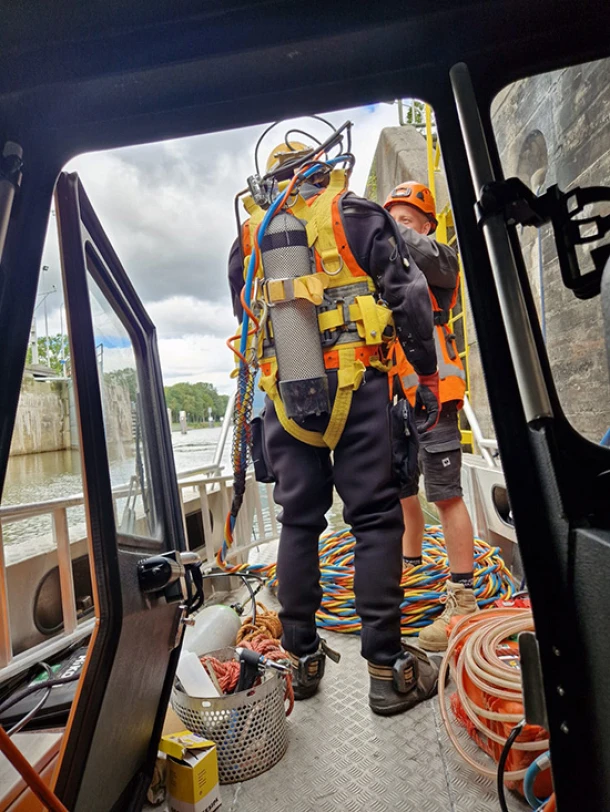 Duiken vanaf een landingsvaartuig